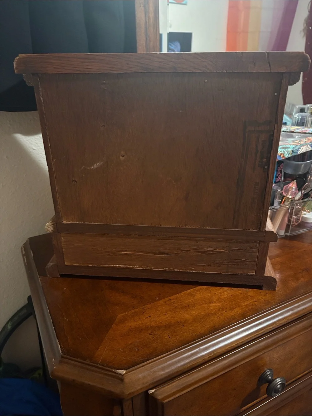 Wood Grain Jewelry Organizer Cabinet in Brown